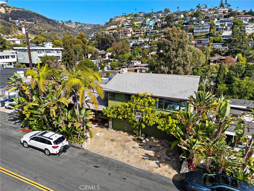 773 Saint Ann's Property Photo 36