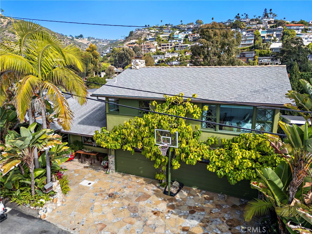 773 Saint Ann's Property Photo 39