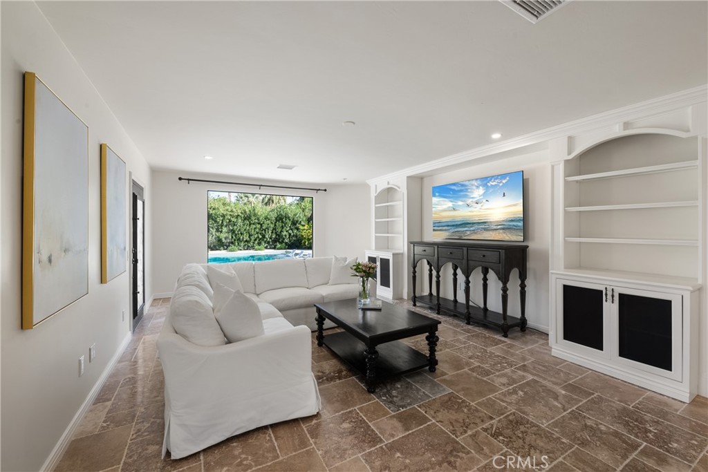 72408 Desert Drive Property Photo 12