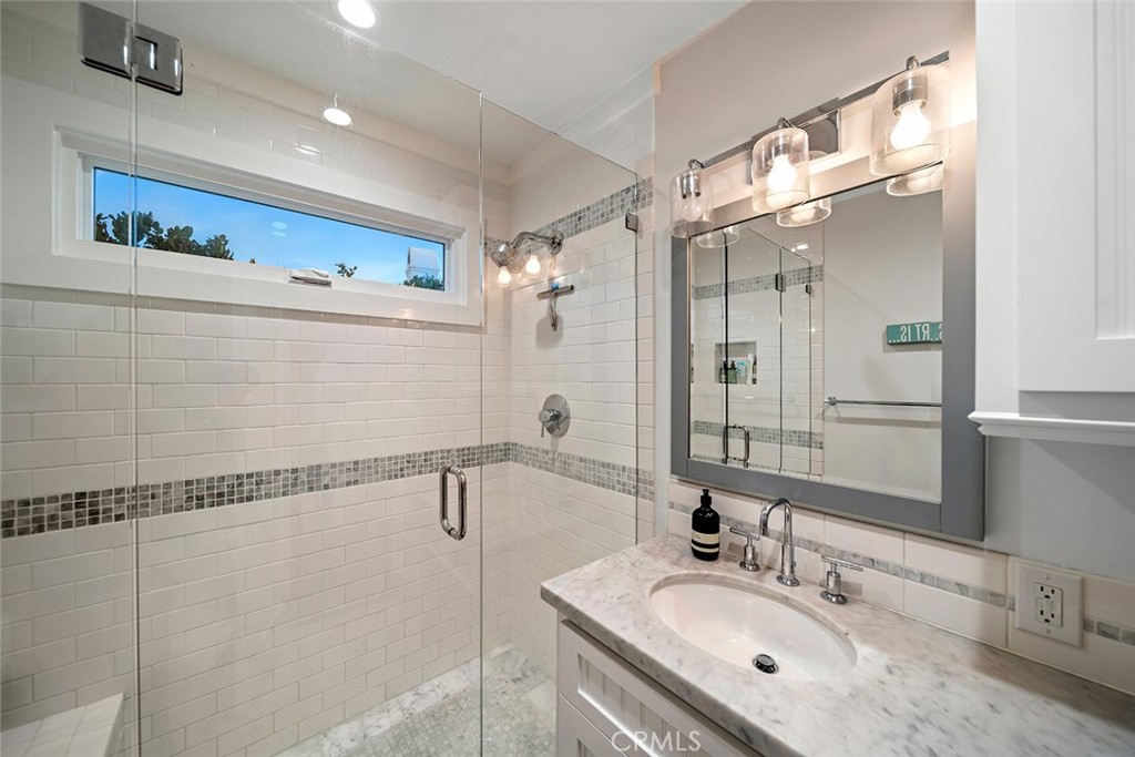 45 Emerald Bay Property Photo 20