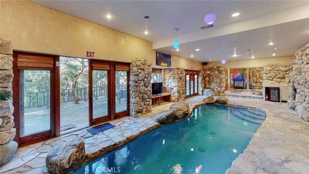 1248 Rocky Road Property Photo 1