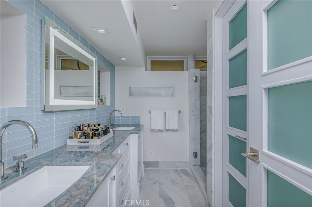 1715 Ocean Way Property Photo 21