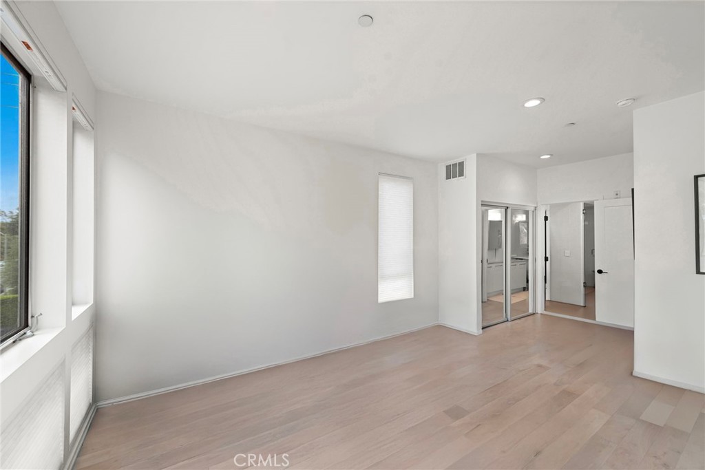 4151 Redwood Avenue #106 Property Photo 18