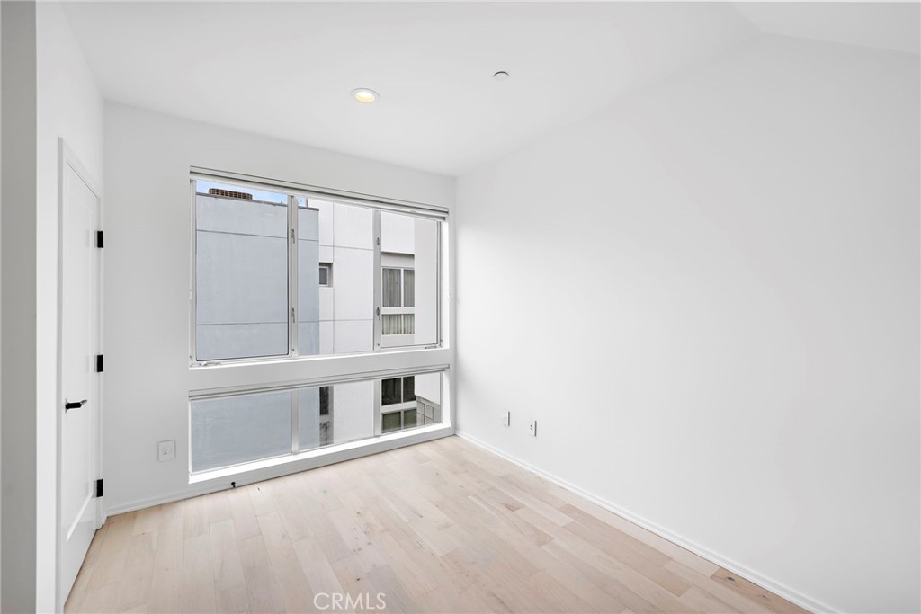 4151 Redwood Avenue #106 Property Photo 21