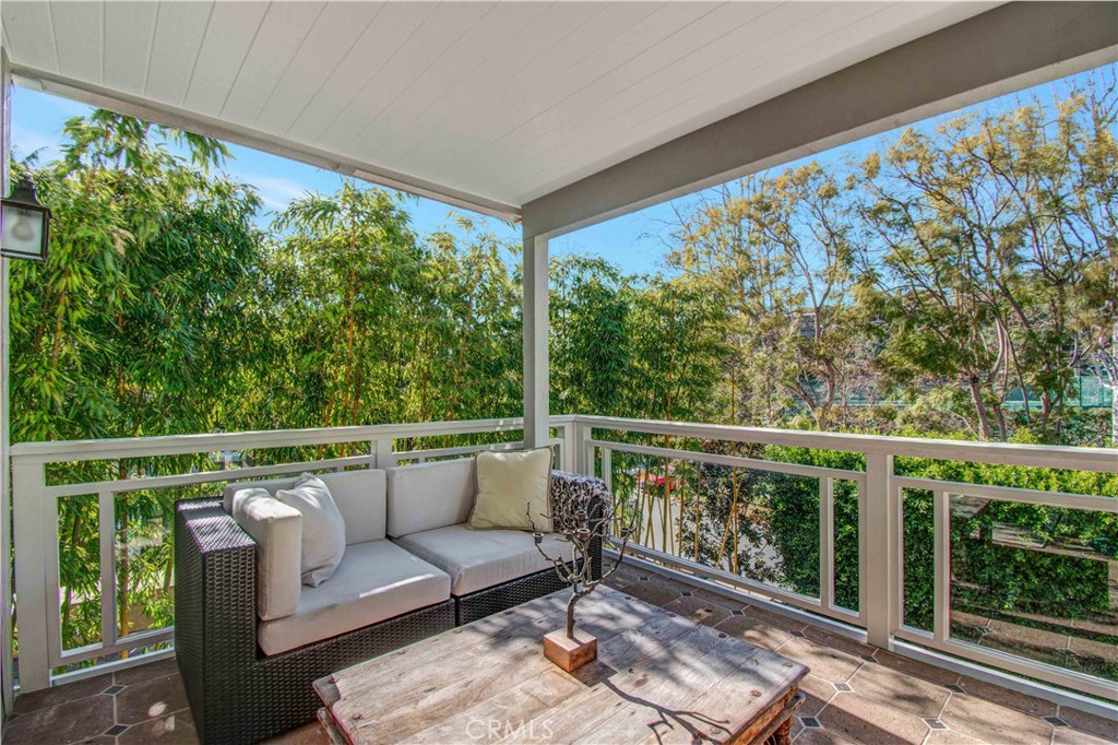 255 Emerald Bay Property Photo 17