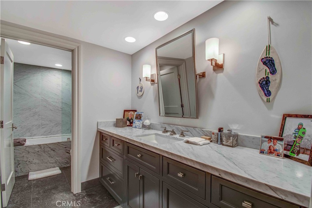 255 Emerald Bay Property Photo 21