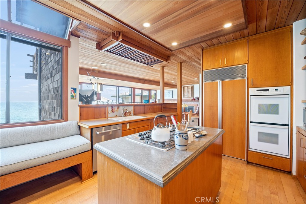 1911 Ocean Way Property Photo 8