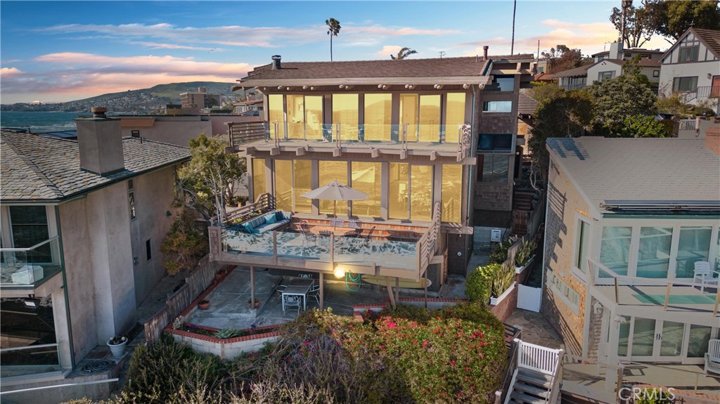 1911 Ocean Way Property Photo 37