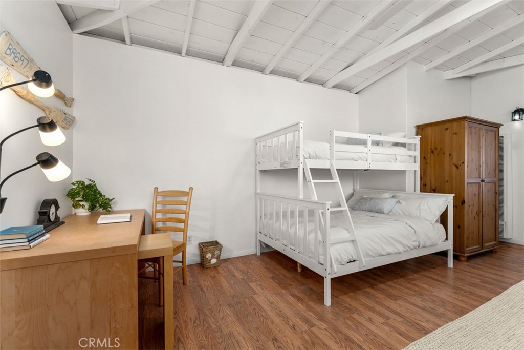 35697 Beach Road Property Photo 5