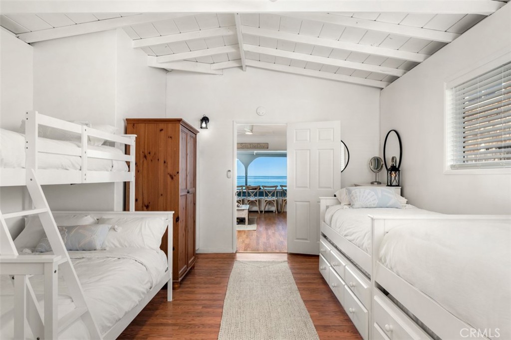 35697 Beach Road Property Photo 7