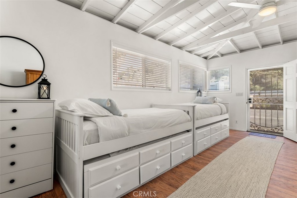 35697 Beach Road Property Photo 9