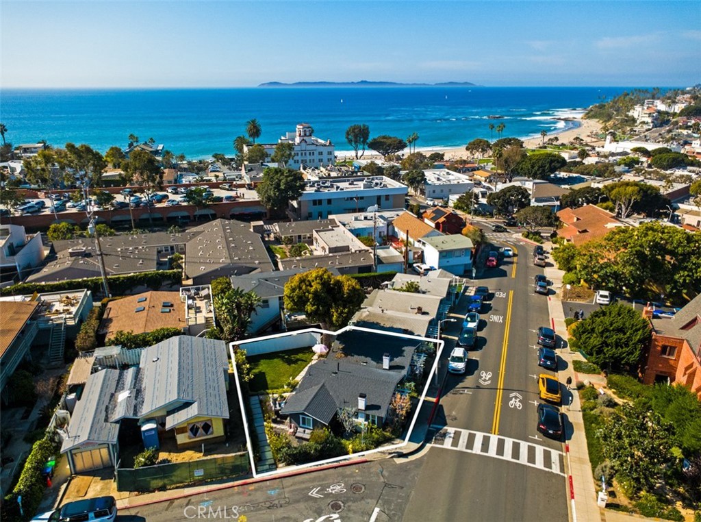 389 Park Property Photo 1