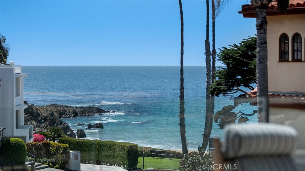 27 Emerald Bay Property Photo 1