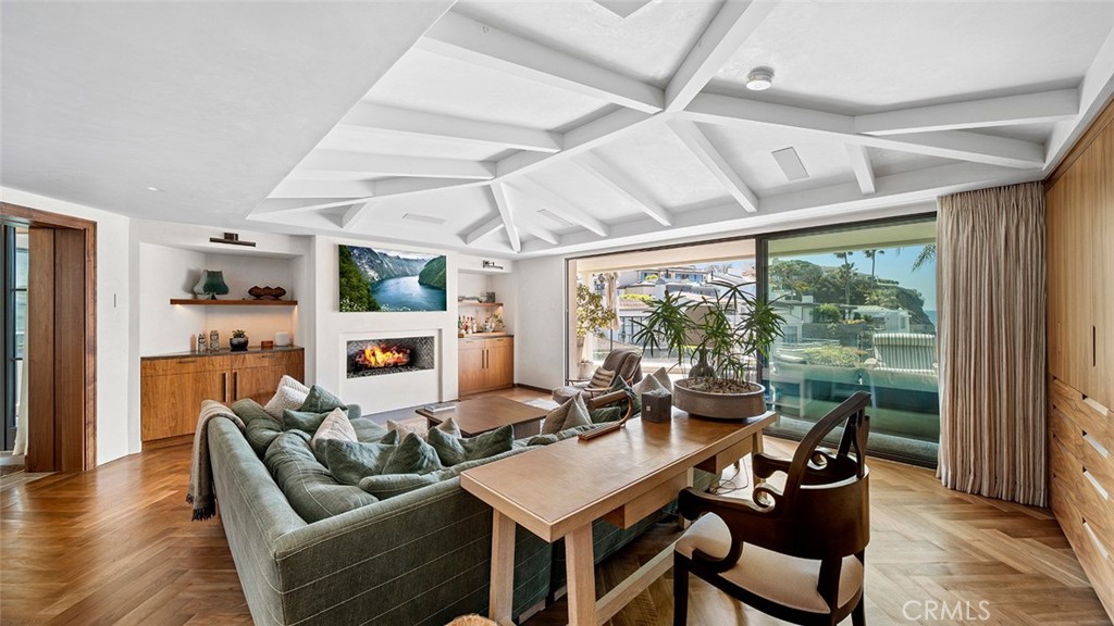 27 Emerald Bay Property Photo 8