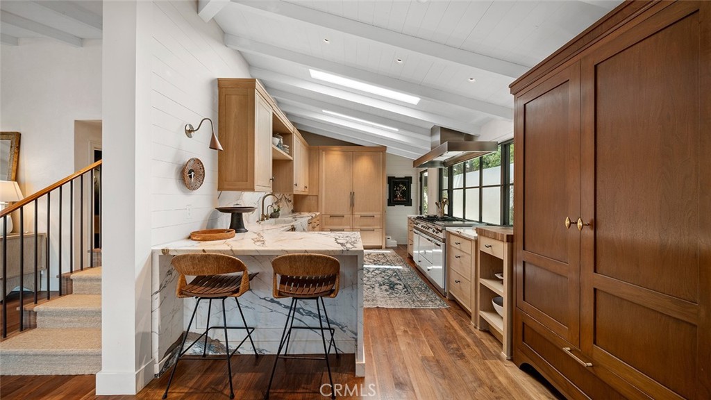 27 Emerald Bay Property Photo 16