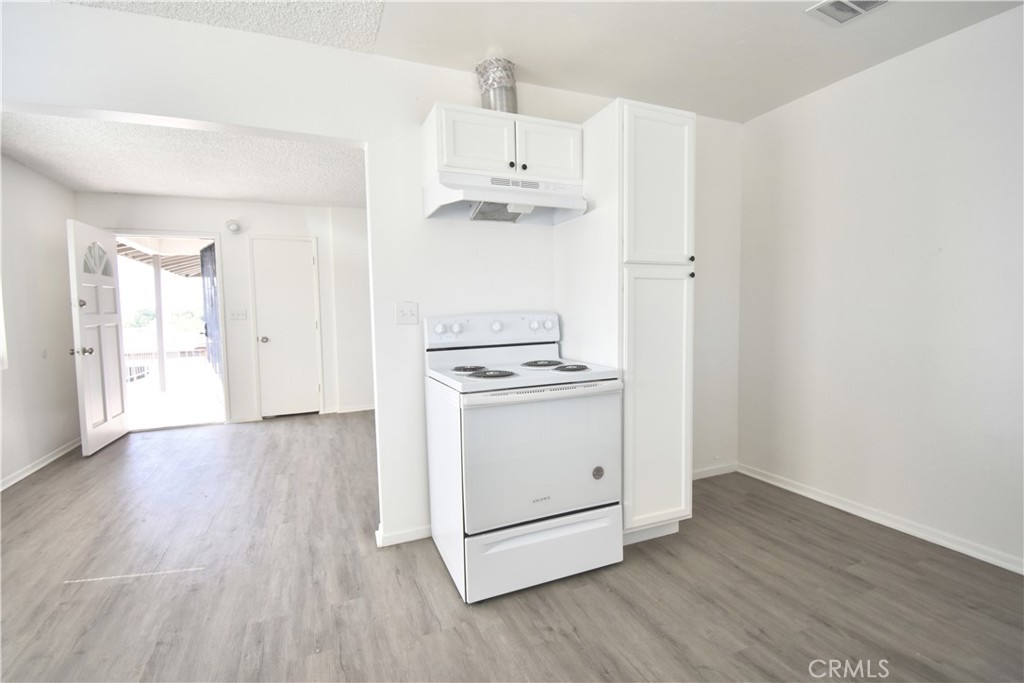25235 Pacific Property Photo 10