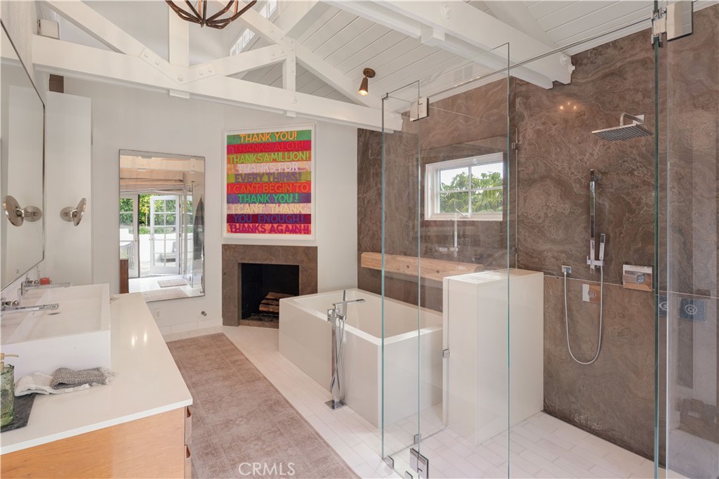 998 Emerald Bay Property Photo 19