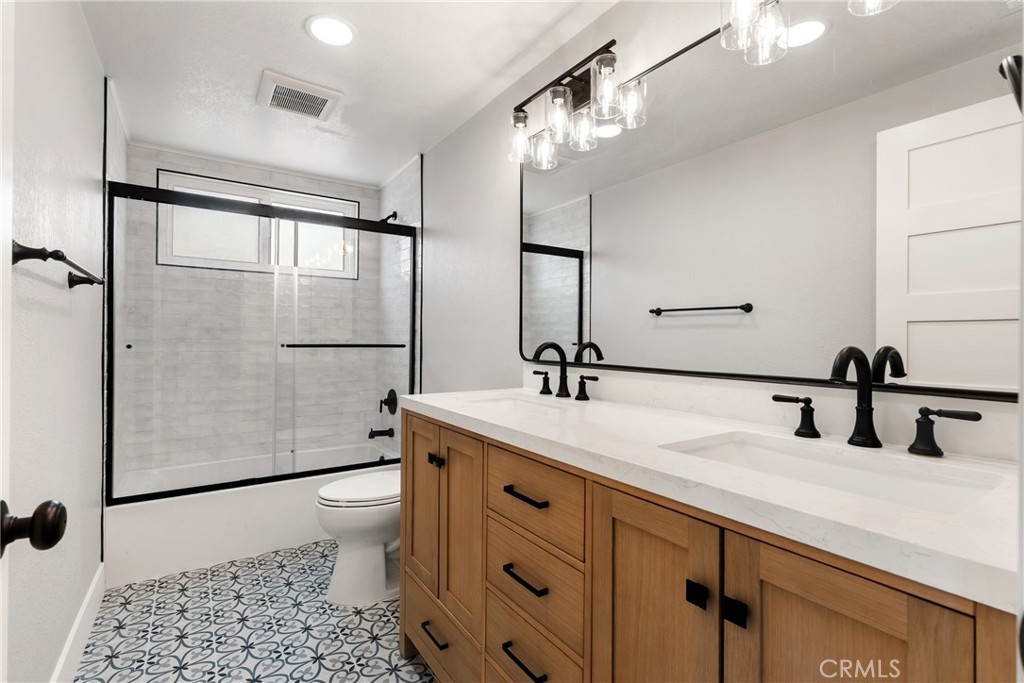 3019 Cresta Way Property Photo 11