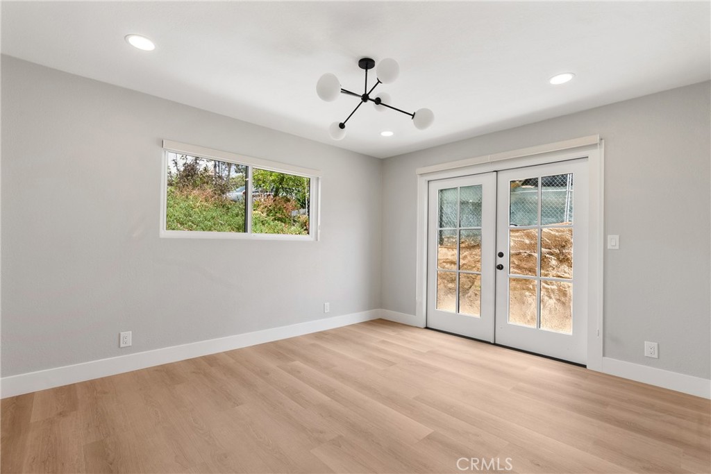 3019 Cresta Way Property Photo 18