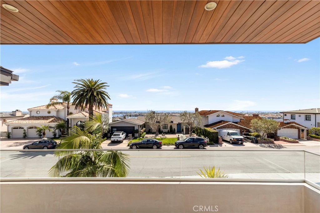 660 Kings Road Property Photo 19