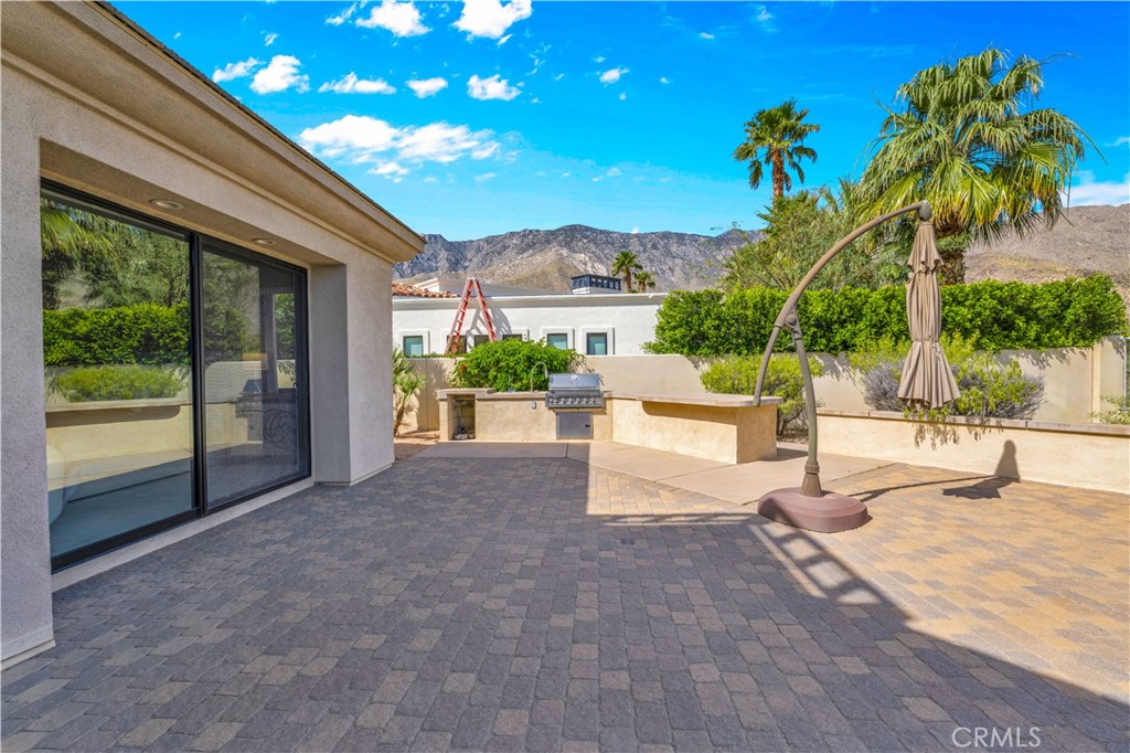 542 Bella Cara Property Photo 3