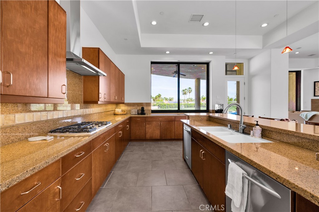 542 Bella Cara Property Photo 20