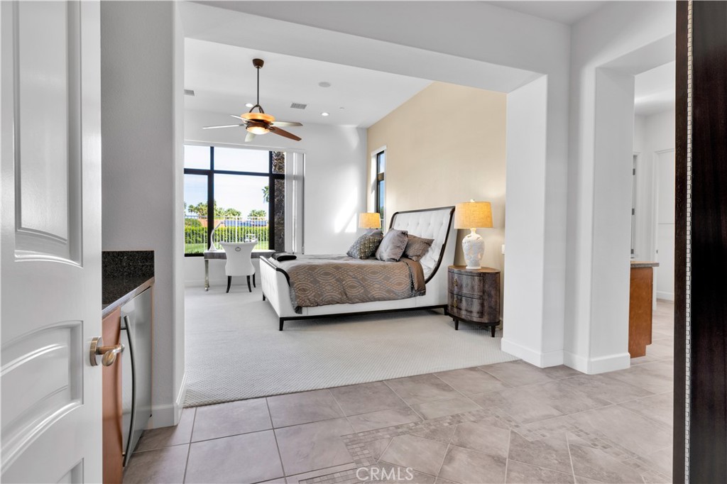 542 Bella Cara Property Photo 24