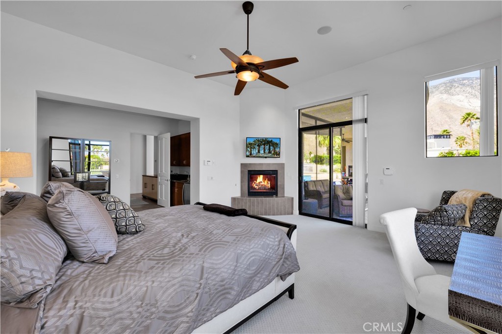 542 Bella Cara Property Photo 27