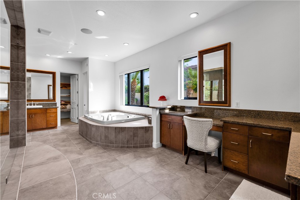 542 Bella Cara Property Photo 30