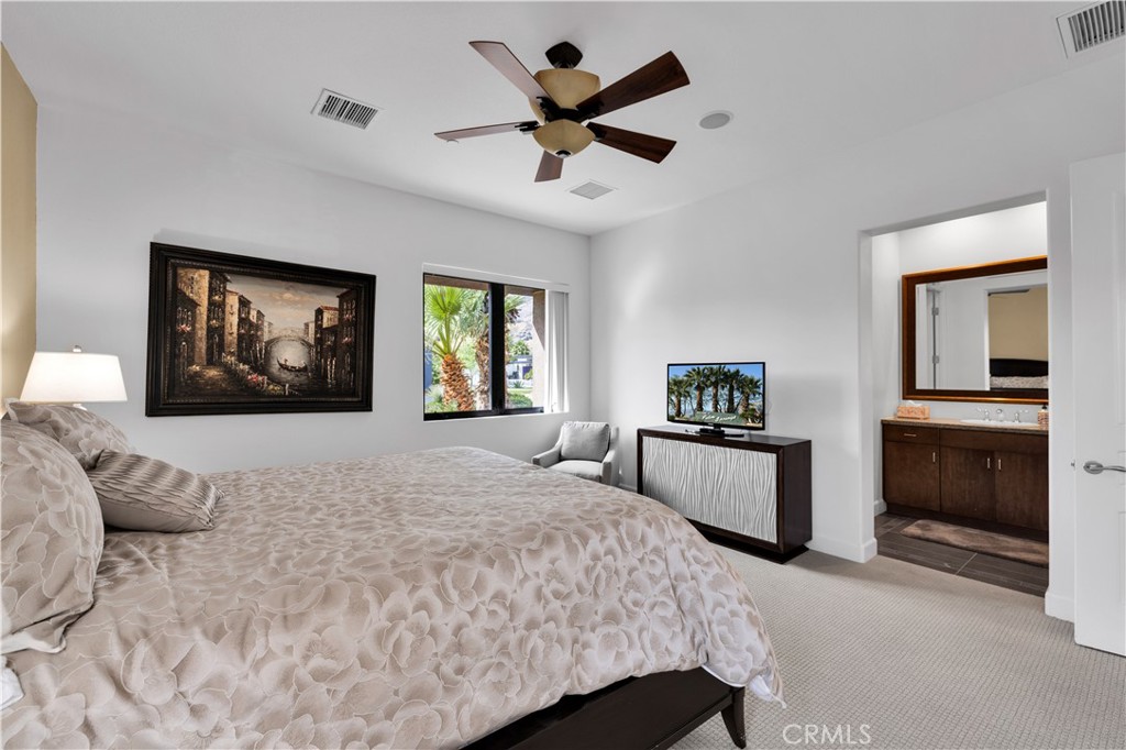 542 Bella Cara Property Photo 37