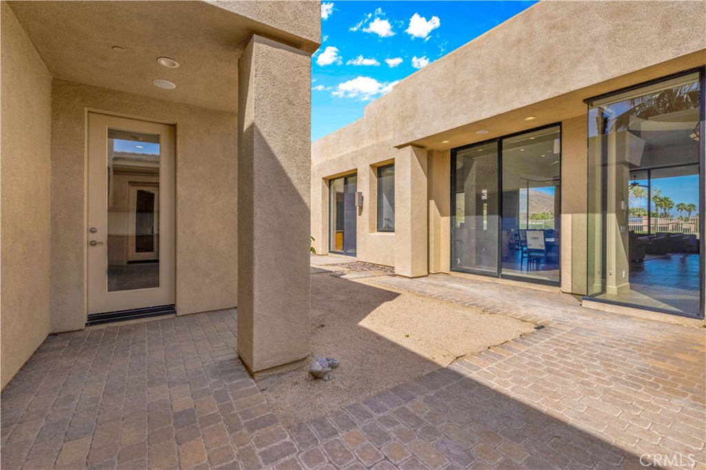 542 Bella Cara Property Photo 45