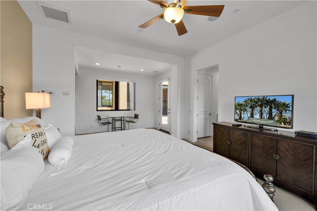 542 Bella Cara Property Photo 47