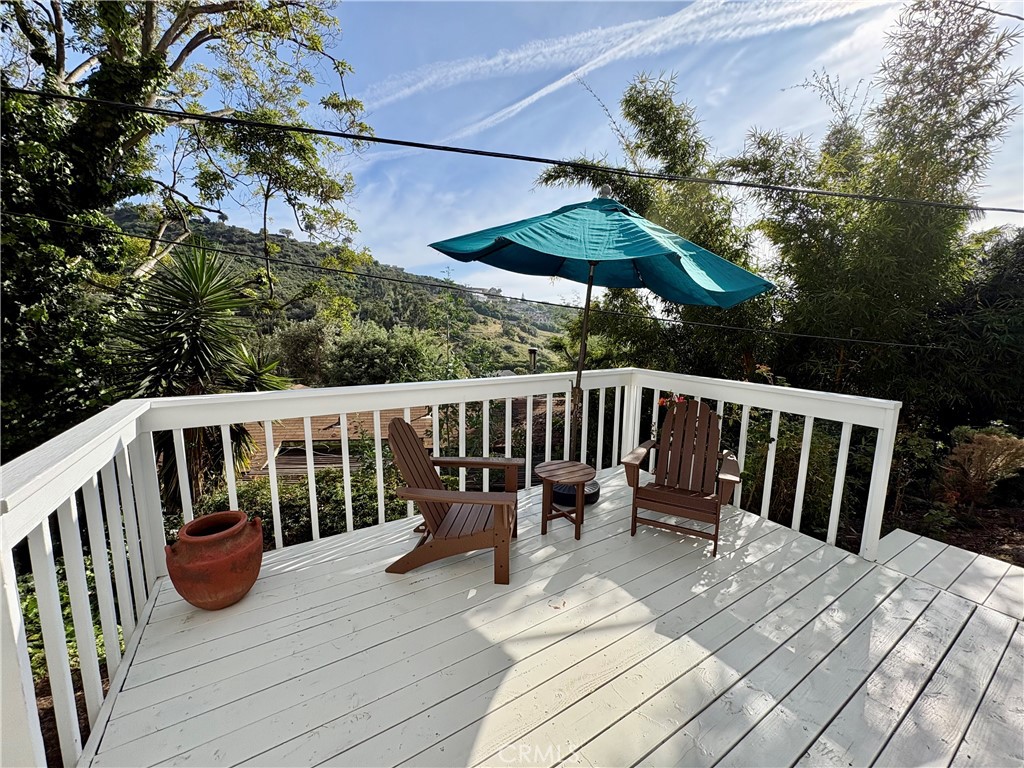 1033 Eastman Way Property Photo 7