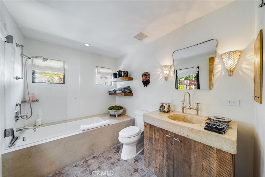 1920 Ocean Way Property Photo 17