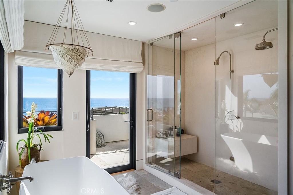 1920 Ocean Way Property Photo 27
