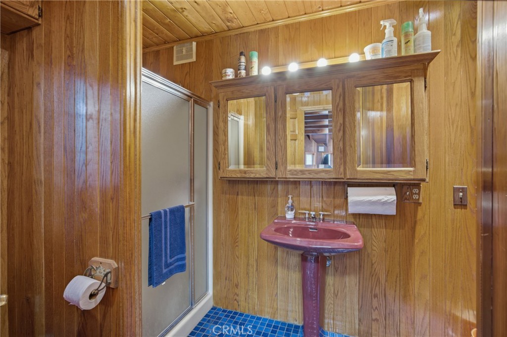 326 Forest Property Photo 11
