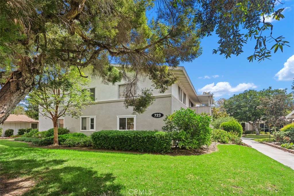 723 #a Avenida Majorca Property Photo 1