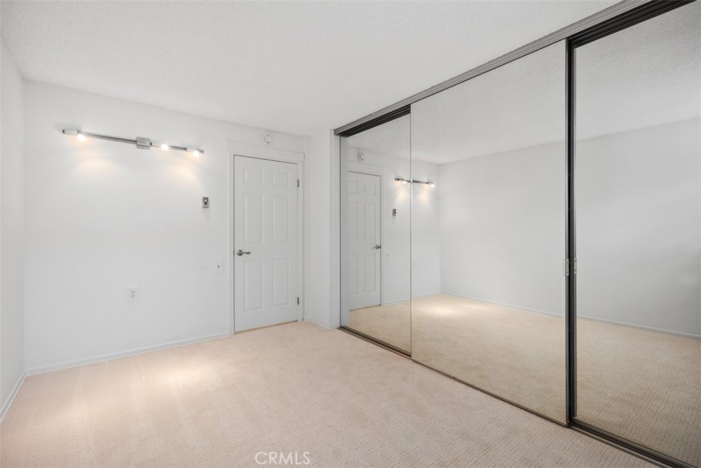 723 #a Avenida Majorca Property Photo 19