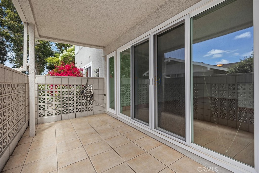 723 #a Avenida Majorca Property Photo 29