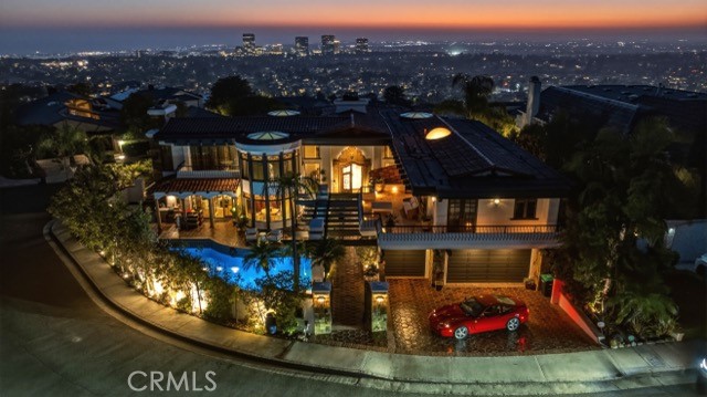 2 Trafalgar Property Photo 1