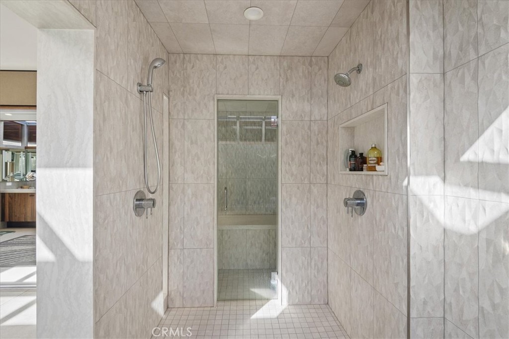 26411 Palisades Drive Property Photo 14