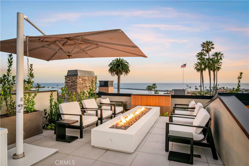 2516 Ocean Boulevard Property Photo 2