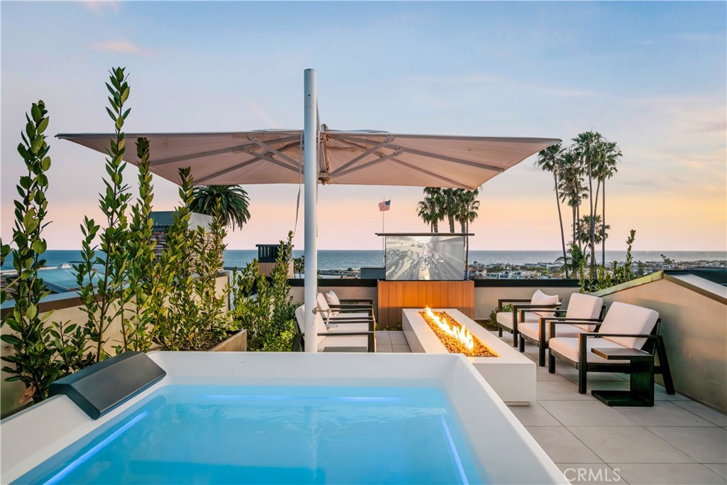 2516 Ocean Boulevard Property Photo 3