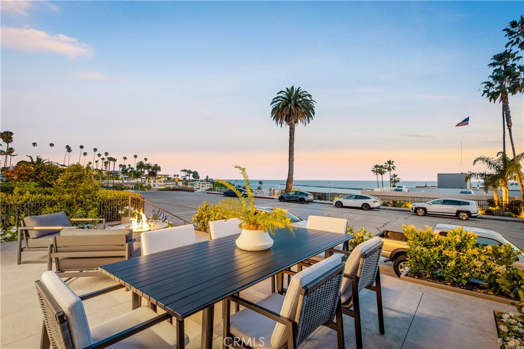 2516 Ocean Boulevard Property Photo 4