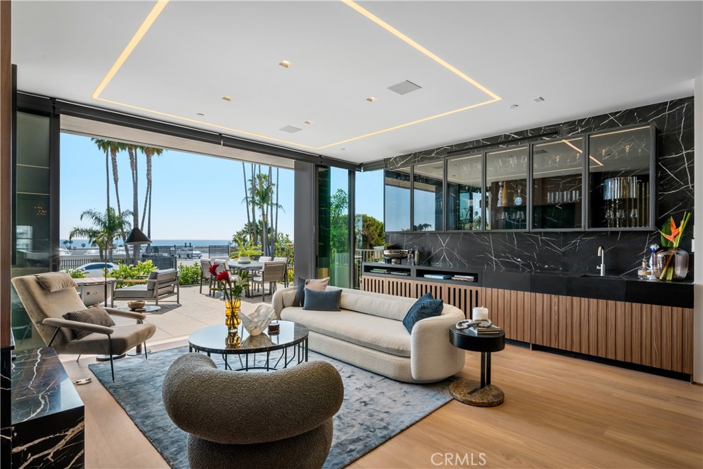 2516 Ocean Boulevard Property Photo 8