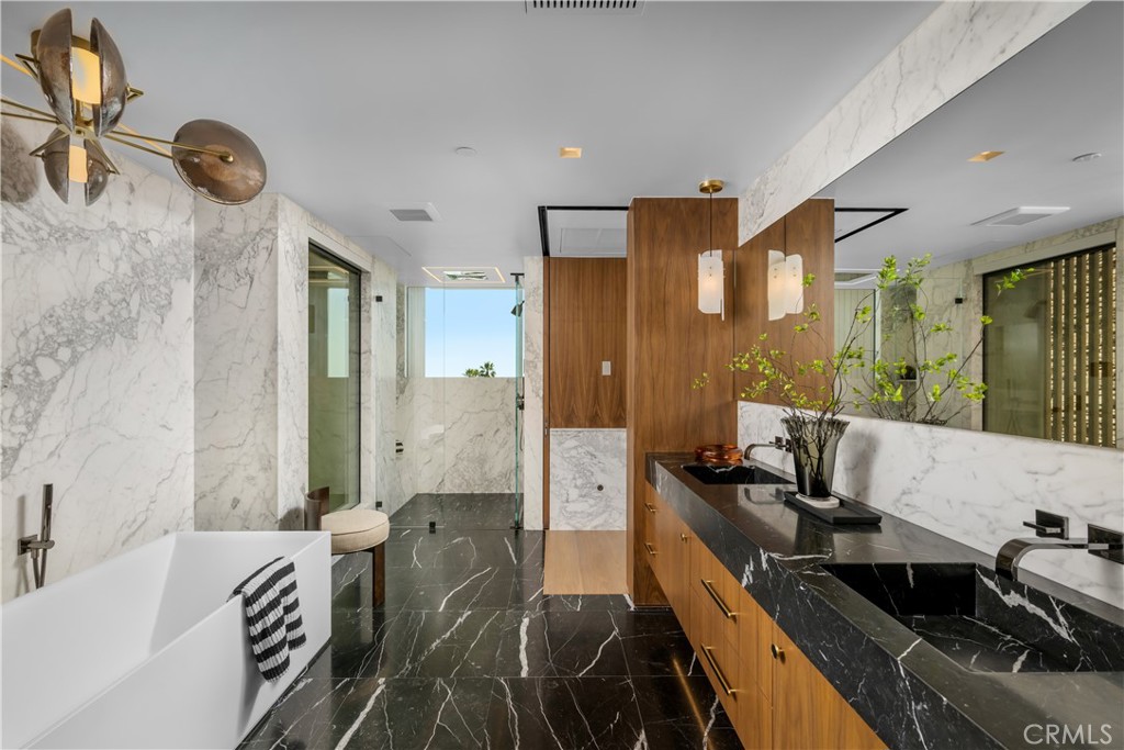 2516 Ocean Boulevard Property Photo 21