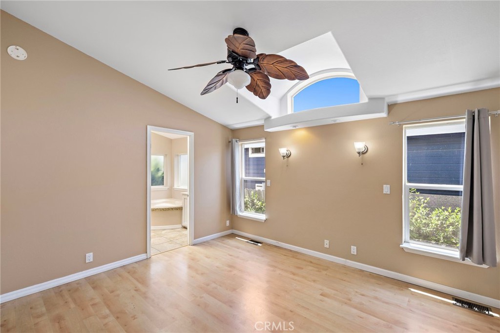 30802 Coast F9 Property Photo 15