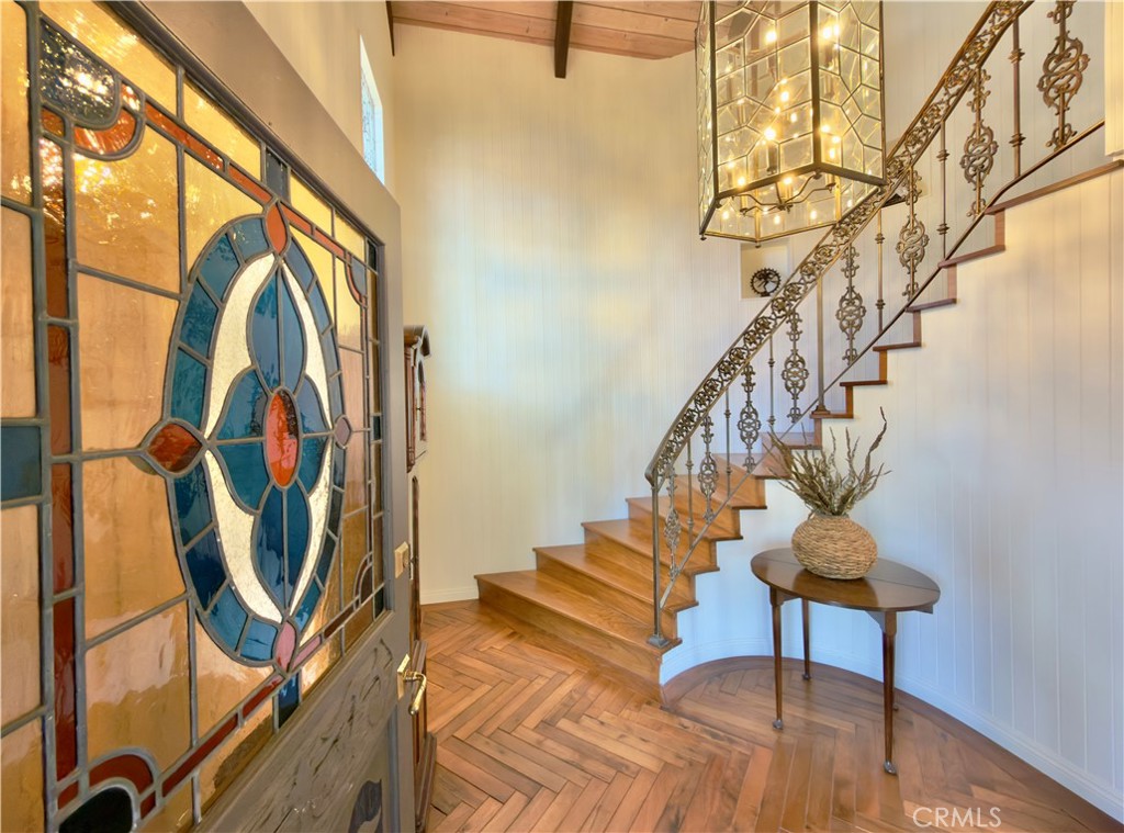 327 Aster Property Photo 2