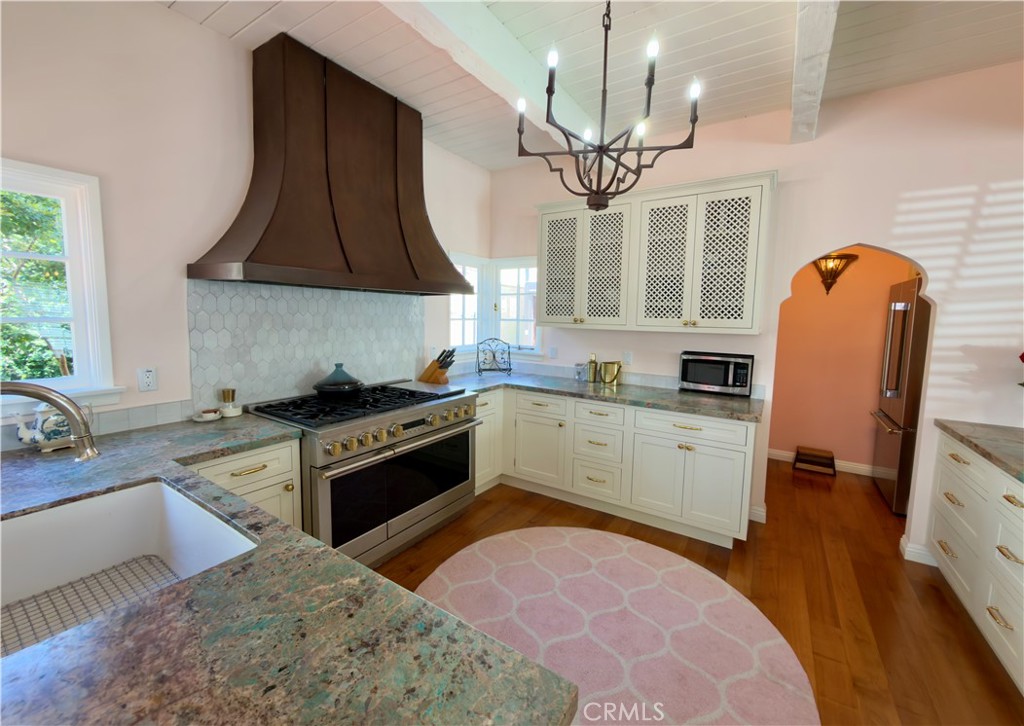 327 Aster Property Photo 11