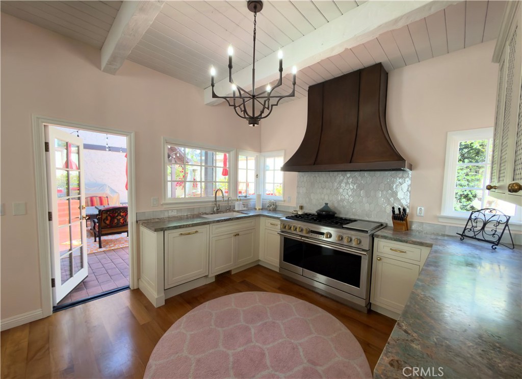 327 Aster Property Photo 12